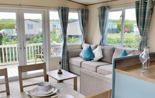Chalet | Living area