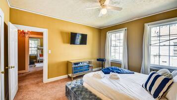 3 sovrum, skrivbord, internet och sÀngklÀder