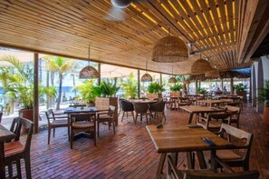 Dine al fresco amidst lush greenery and natural ambiance.