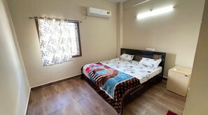 2 bedrooms