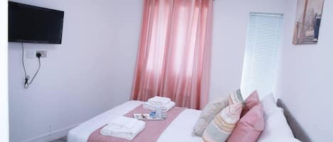 Apartamento | 1 dormitorio, tabla de planchar con plancha, wifi gratis y ropa de cama