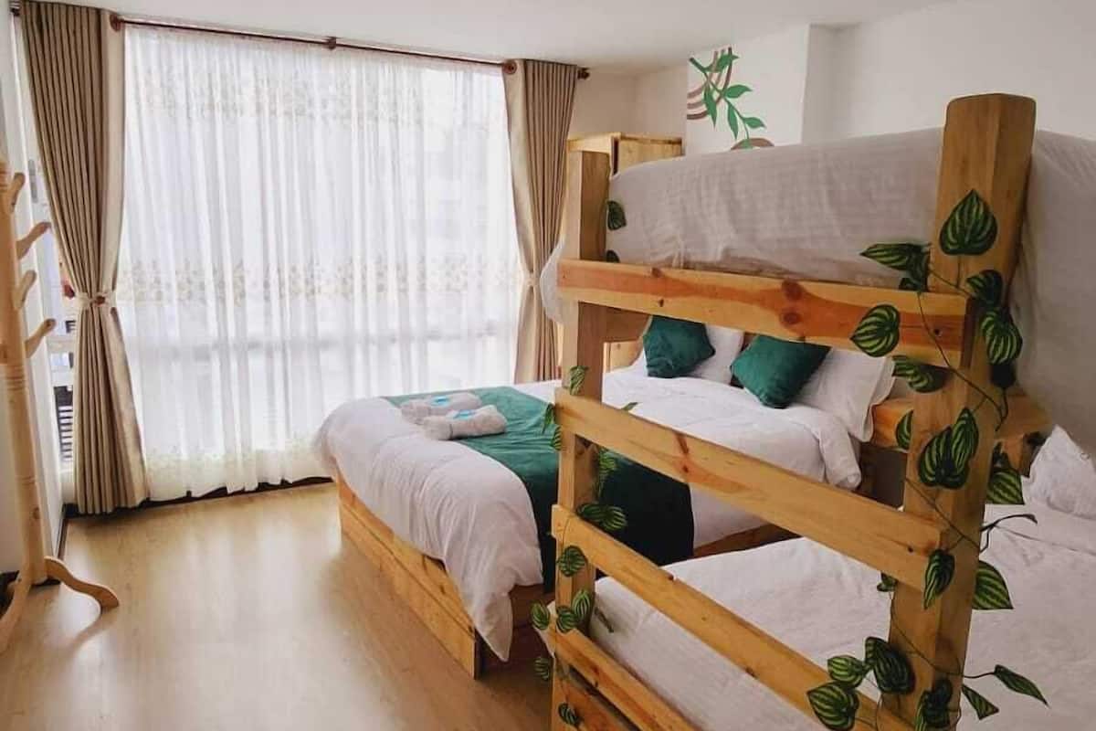 exclusive quadruple room | free wifi