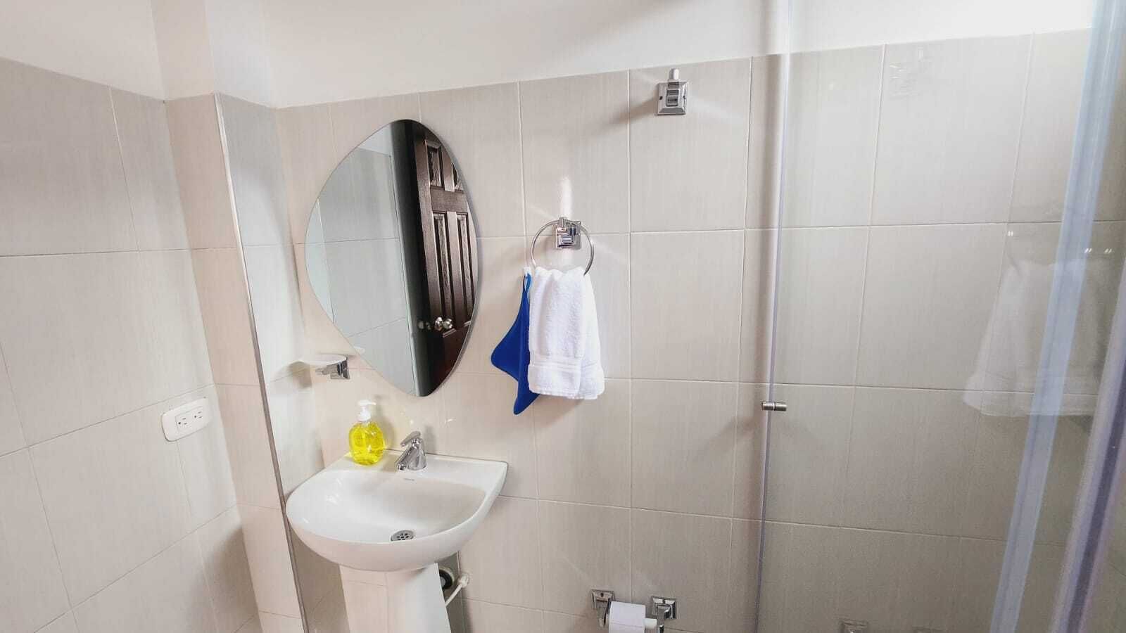 deluxe double room | bathroom