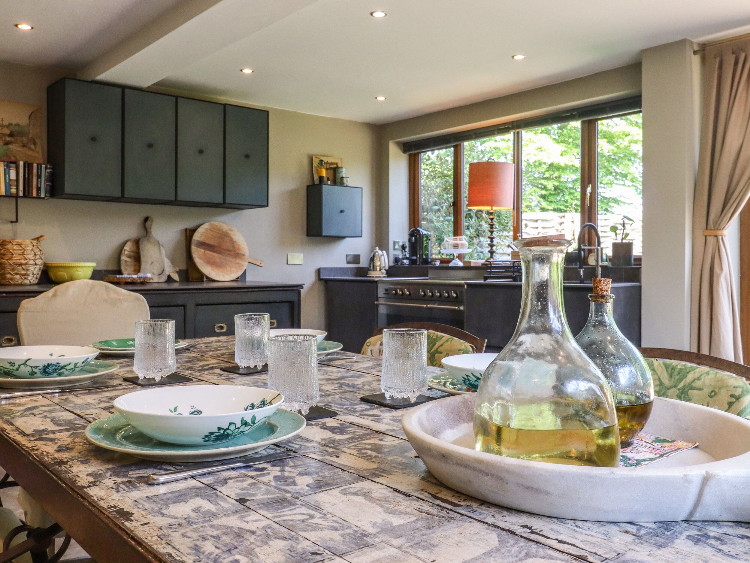 冰箱、洗碗机、电热水壶、烤面包机