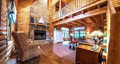 Beautiful Cabin with Hot Tub 🛁 on Nolin Lake 🌊 Mammoth Caves 🌲 W/Fireplace 🔥