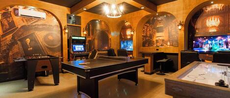 Spielezimmer