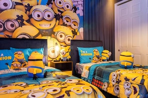 9 Schlafzimmer, Reisekinderbett, WLAN, Bettwäsche