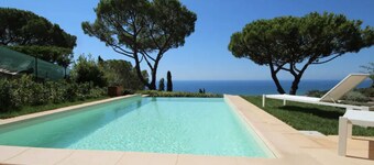 Villa apartment with private pool, AMAZING sunsets, 7-8 min by foot to beach. 