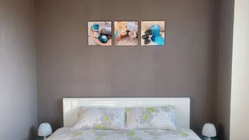 3 chambres, fer et planche Ă repasser, lit parapluie, Wi-Fi gratuit