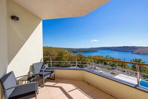 Villa, Smoking | 5 bedrooms - Villa O tro With Pool (Kraljevica)
