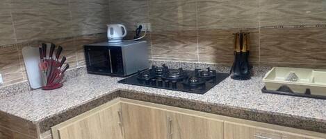 Fridge, microwave, oven, coffee/tea maker