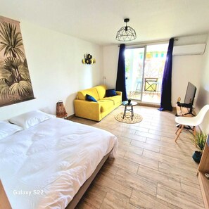 1 bedroom, iron/ironing board, WiFi, bed sheets