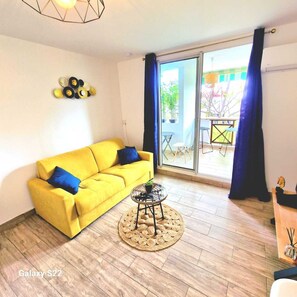 Smart-TV, Stereoanlage