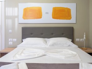 Hypo-allergenic bedding, soundproofing, free WiFi, bed sheets - Nia Boutique Hotel by Rapos Resort (Himarë)