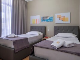 Ropa de cama hipoalergénica, sistema de insonorización y wifi gratis 