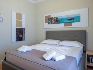 Double Room | Hypo-allergenic bedding, soundproofing, free WiFi, bed sheets - Nia Boutique Hotel by Rapos Resort (Himarë)