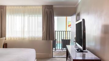 Chambre Standard | Coffre-fort, bureau, rideaux d’obscurcissement