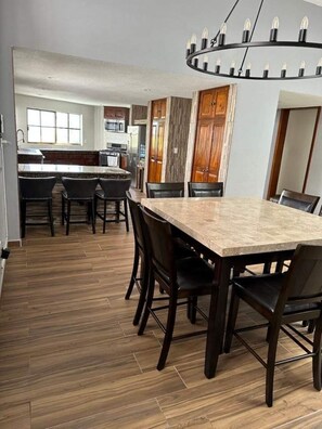 تناول الطعام