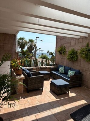 Property grounds - 4,000 sq ft 6 bed ocean Villa w/housekeeping included!! (Mazatlán)