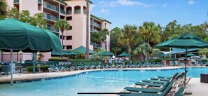 Pool - Beautiful 2 bed 2 bath condo located in Hilton Head. Walk to beach and shopping. (Hilton Head Island)