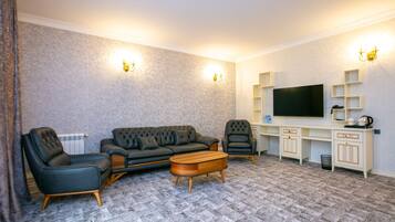 1 bedroom, premium bedding, down duvets, Tempur-Pedic beds
