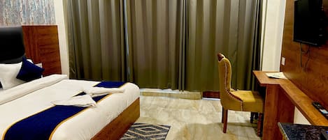 Deluxe Room | Free WiFi