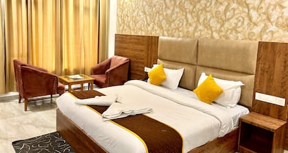 High Sky Resort - Best Luxury Hotel in Dharamkot