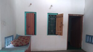 Standard Double Room | Living area - Summer Garden Arugambay  (Arugam Bay)