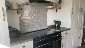 House, Multiple Beds | Private kitchen - Beautiful 2-bed House in Northumberland (Hexham)