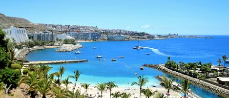 على الشاطئ، مناشف للشاطئ