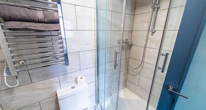 Lovely 1-bed Studio in Birmingham