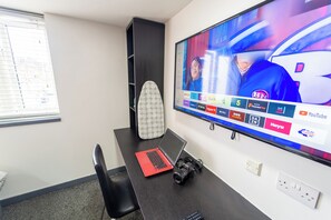 สตูดิโอ | ภายใน