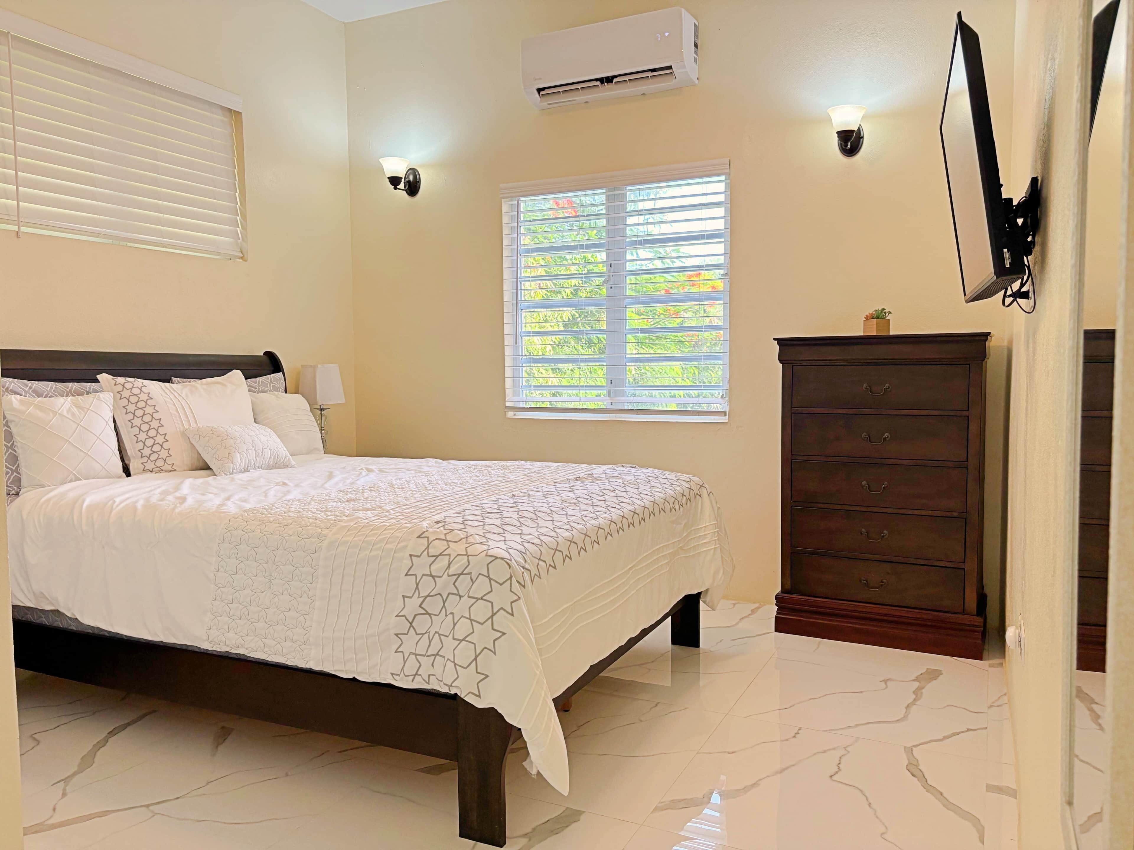 5 عدّة غرف نوم ومكواة/لوح كي وواي فاي مجانًا وملاءات أسرّة