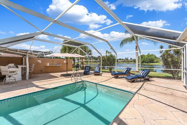 Outdoor pool, a heated pool