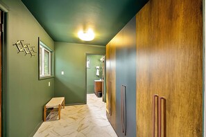 Interior - Millie's Mid-century Magic (Boise)