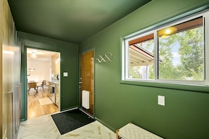 House, Multiple Beds, Kitchen, Garden View (Alpine - #3015) | Bathroom | Designer toiletries, towels, toilet paper - Millie's Mid-century Magic (Boise)