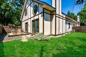 Exterior - Elm Grove Elegance (Boise)