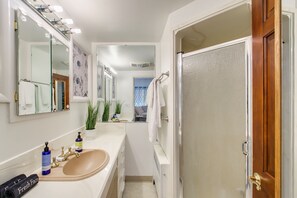 Bathroom - Eagle Rock Base Camp (Boise)