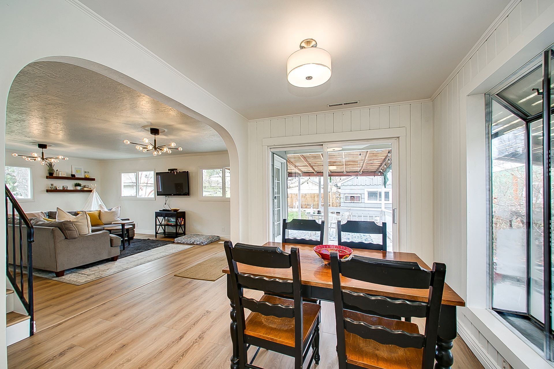 Nhà, nhiều giường, bồn tắm nước nóng, quang cảnh vườn (Grant #1408) | Khu ăn uống