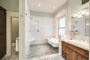 House, Multiple Beds, Fireplace (18th - #1212) | Bathroom | Designer toiletries, towels, toilet paper
