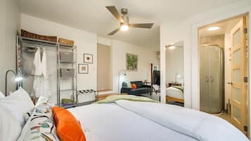 Apartemen, 1 Tempat Tidur Queen, patio, pemandangan kebun (Sunset - #2818) | 1 kamar tidur dan didekorasi berbeda-beda