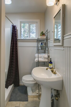 Cottage, 1 Double Bed, Kitchen, Garden View (Dora - #1808) | Bathroom | Designer toiletries, towels, toilet paper - The Sweet Dora (Boise)
