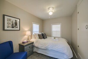 Room - The Sweet Dora (Boise)