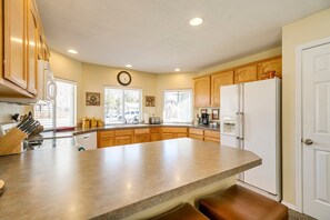 Ferienhaus, Mehrere Betten, Küche, Gartenblick (Edenburgh - #5527) | Eigene Küche | Kühlschrank, Mikrowelle, Ofen, Herdplatte