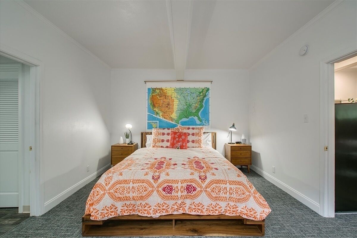 1 bedroom, individually decorated, individually furnished, free WiFi