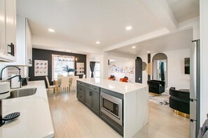 House, Multiple Beds, Kitchen, City View (Edson - #2712) | Private kitchen | Fridge, microwave, oven, stovetop - The Edson (Boise)