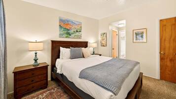 Apartment, 1 Katil Ratu (Queen) dengan Katil Sofa, Kitchen, Garden View (Resseguie - #1505) | 1 bilik tidur, dihias secara berasingan