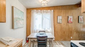 Apartment, 1 Queen Bed with Sofa bed, Kitchen, Garden View (Resseguie - #1505) | Dining