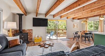 Marina Beach Cabin - Dog-Friendly Home with Deck! by Yosemite Region Resorts