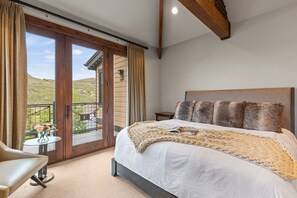 5 habitaciones, tabla de planchar con plancha y wifi gratis 